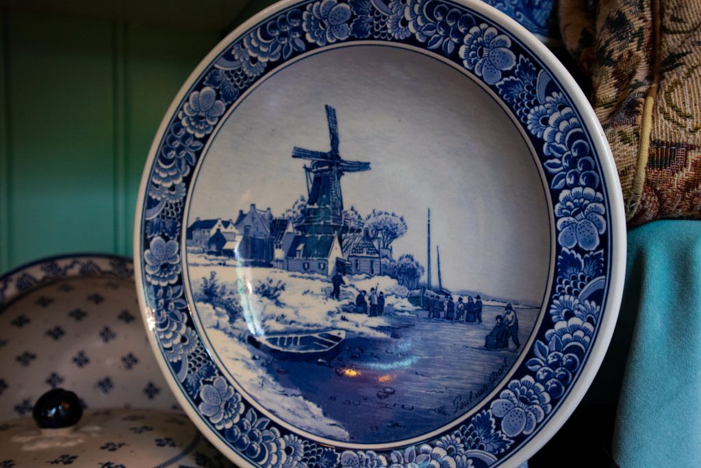 Plate from Delft